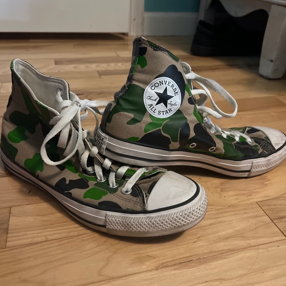 Converse - Picture 1 of 6